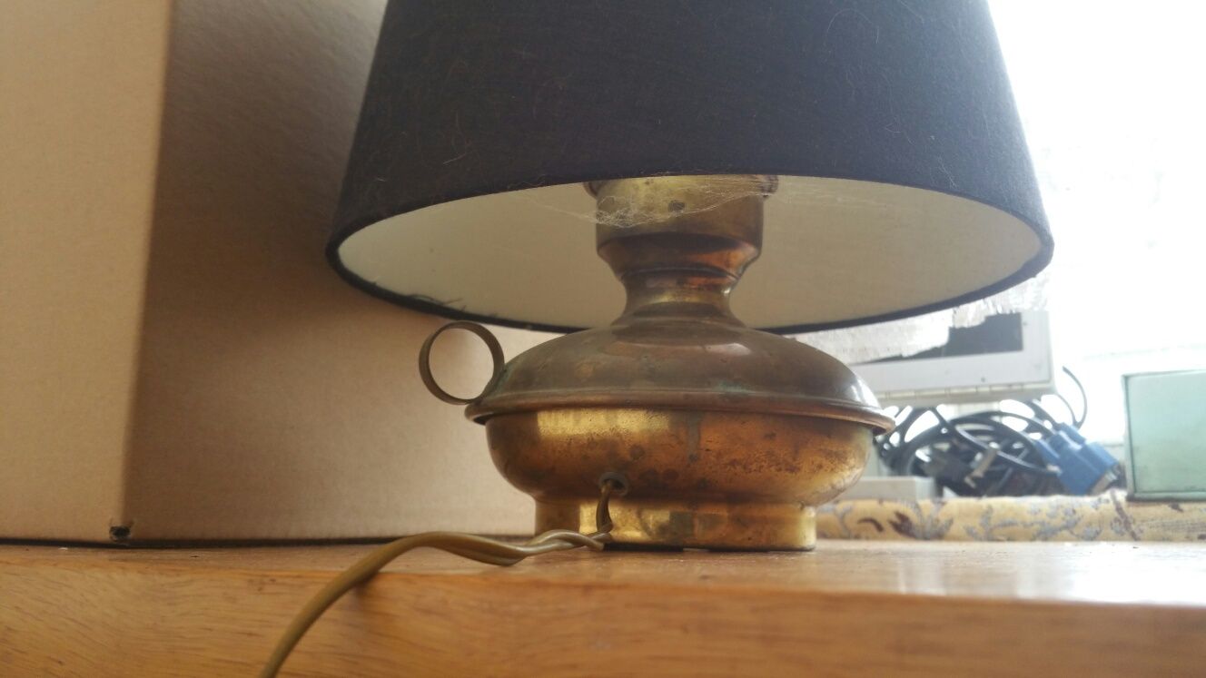 Lampa noptiera arama f veche MAGAZIN, vezi FOTO