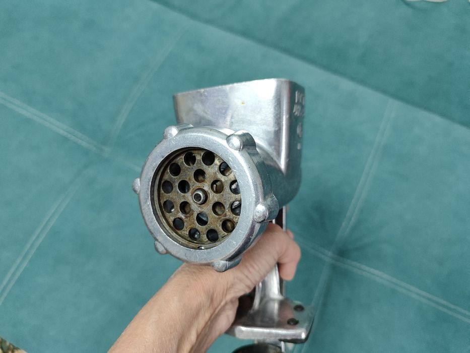 Продается мясорубка, рабочее отличное