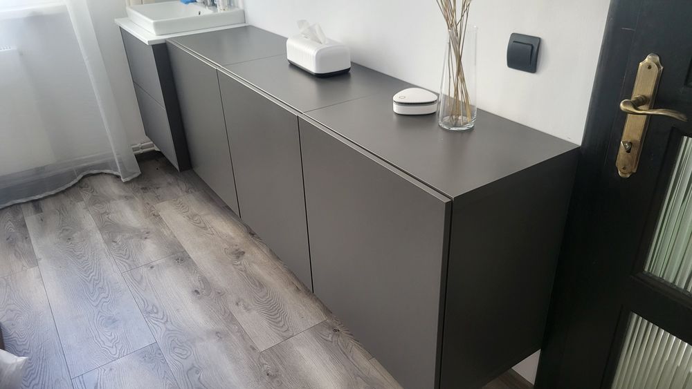 Corp suspendat, gri inchis, 180×42×64