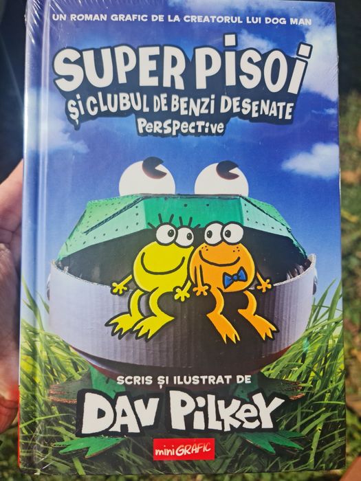 Carte benzi desenate Super pisoi