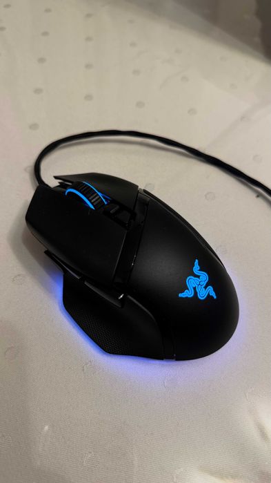 RAZER BLADE 18 2025 + Razer Basilisk V3 Pro 35K + Razer Gigantus V2