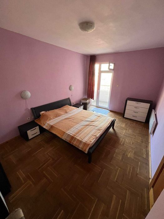 Многостаен апартамент в кв. Лазур