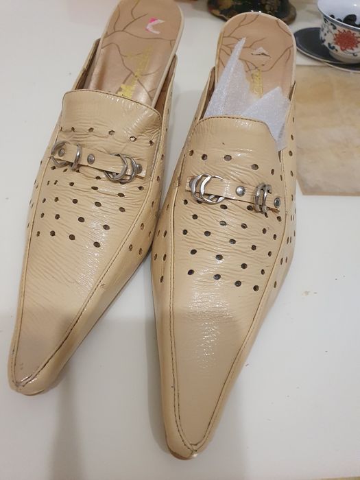 Pantofi dama, decupati -noi