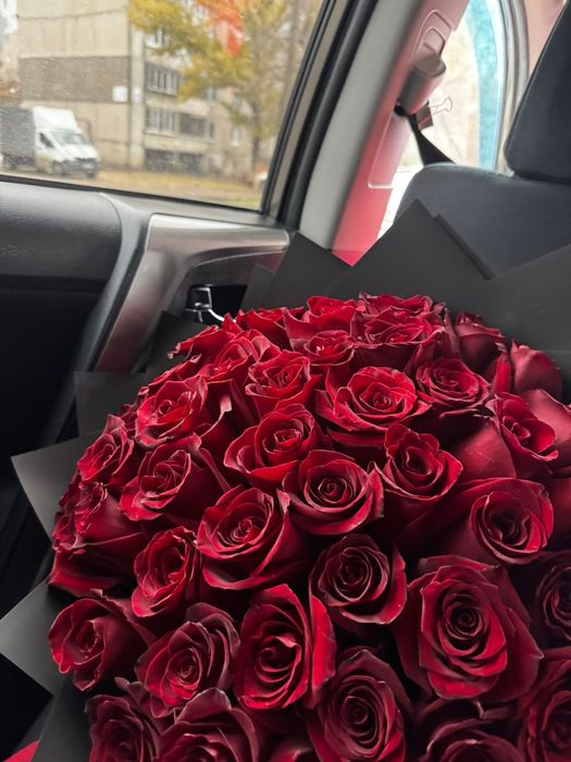 Продам букет 51 роза свежие бархатные