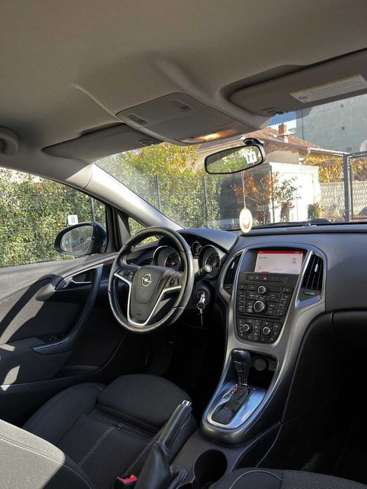 Opel Astra J 1.6 CDTi - Cutie Automata