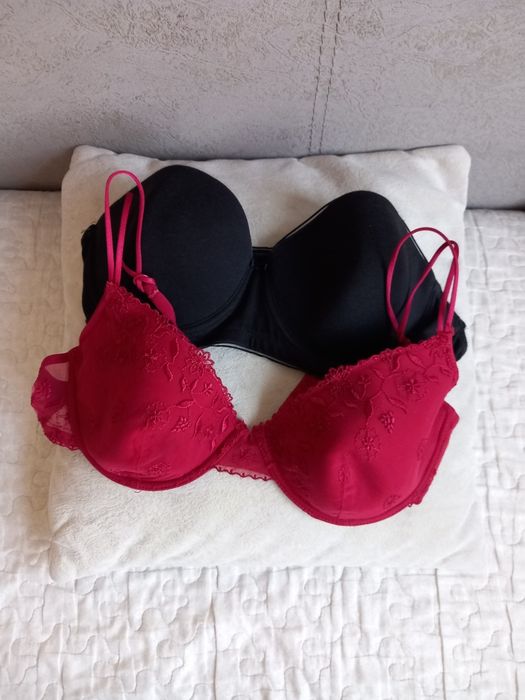 Set 2 sutiene marimea 80 C