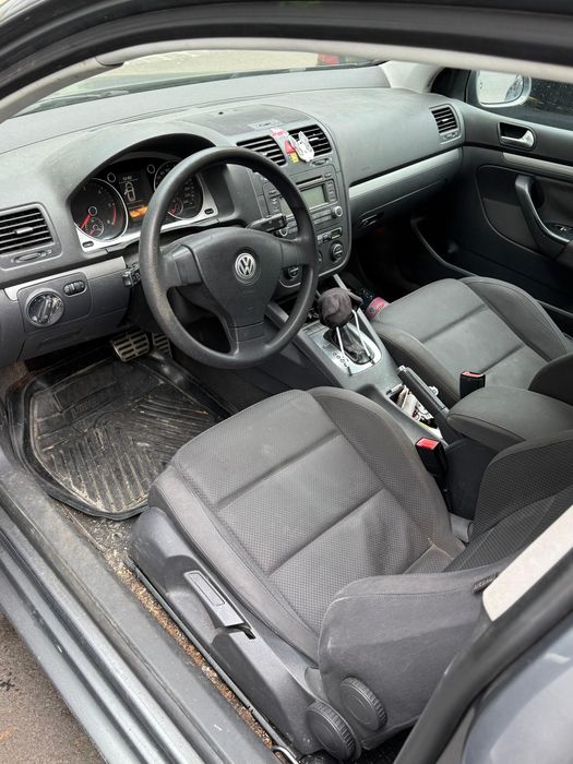 volkswagen GOLF V 1.9 TDI DSG