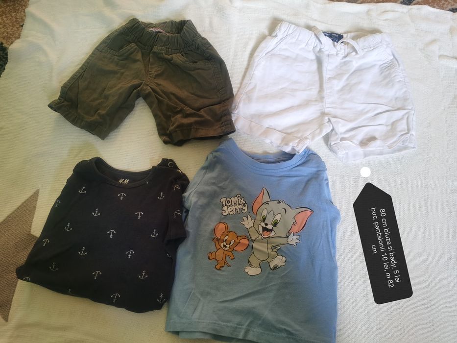 Vand următoarele haine de băiat