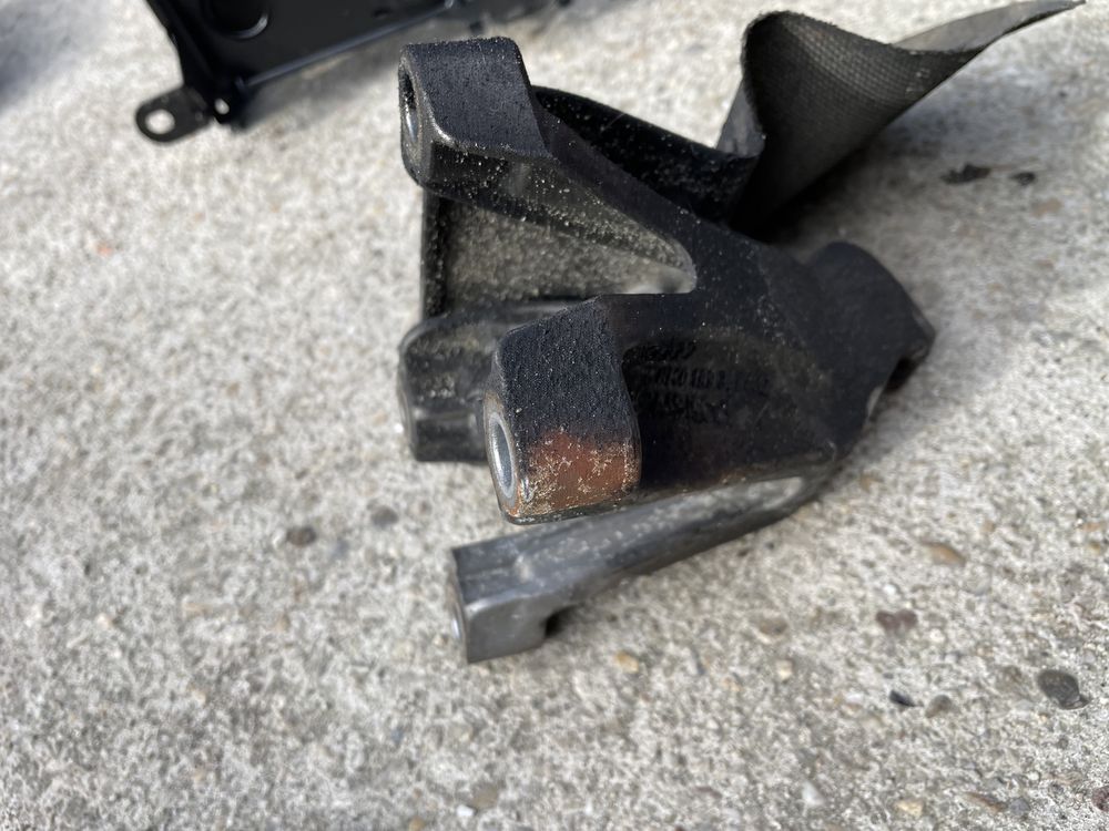 Suport motor cutie Audi A4 A5 A6 2.0 2.7 3.0 v6 b8