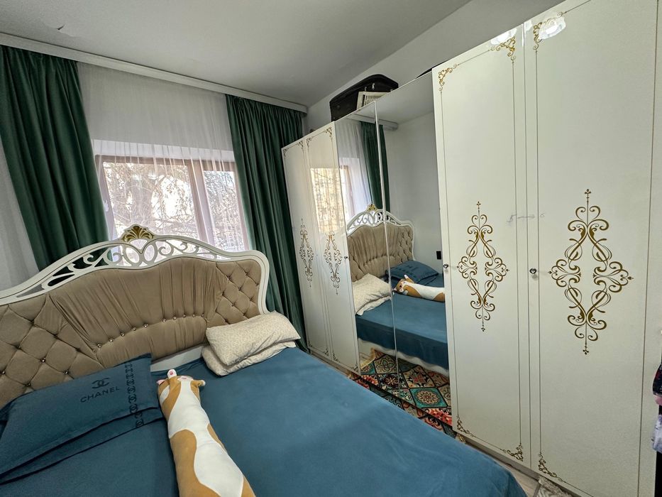 Спальный гарнитур