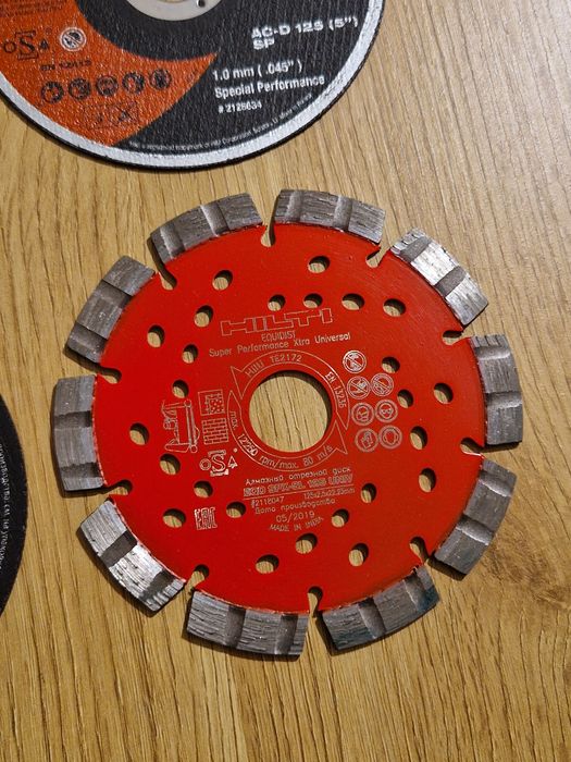Нови Hilti диамантени дискове/чашки за рязане/шлайфане на бетон.