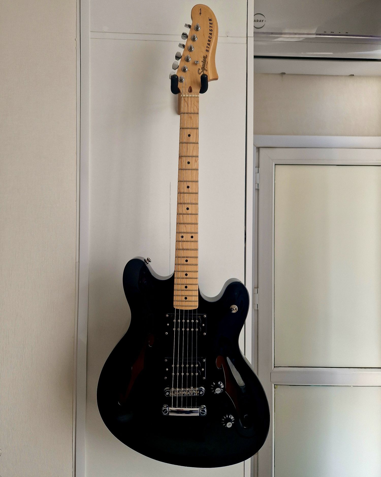 Электрогитара Squier Starcaster Affinity series