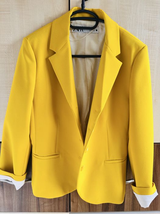 рокля на Junona и сако Zara