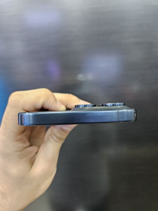 Iphone 15 pro max Esim 256 gb