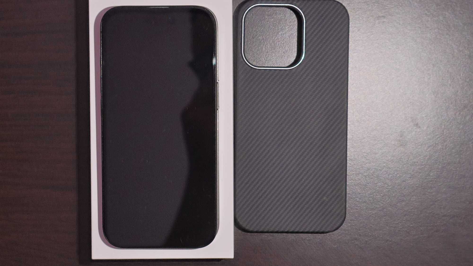 Vand iPhone 16 pro de 256GB, impecabil, achizitionat in luna februarie