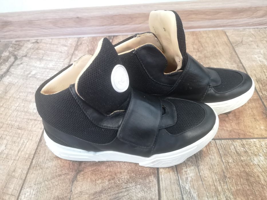 Versace, обувки естествена кожа, номер 29