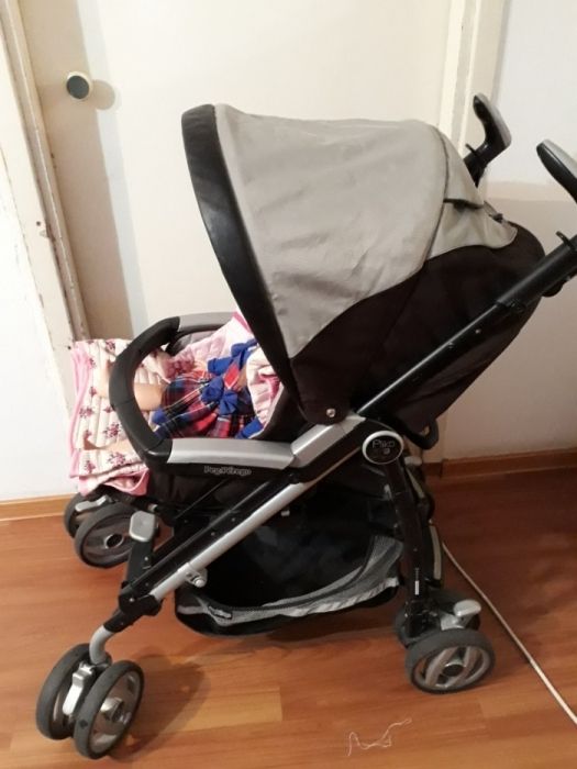 Продам коляску итальянскую  в хорошем состоянии