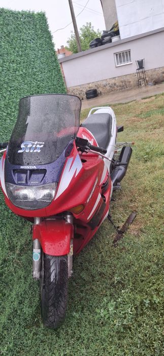 Honda cbr 1000ff