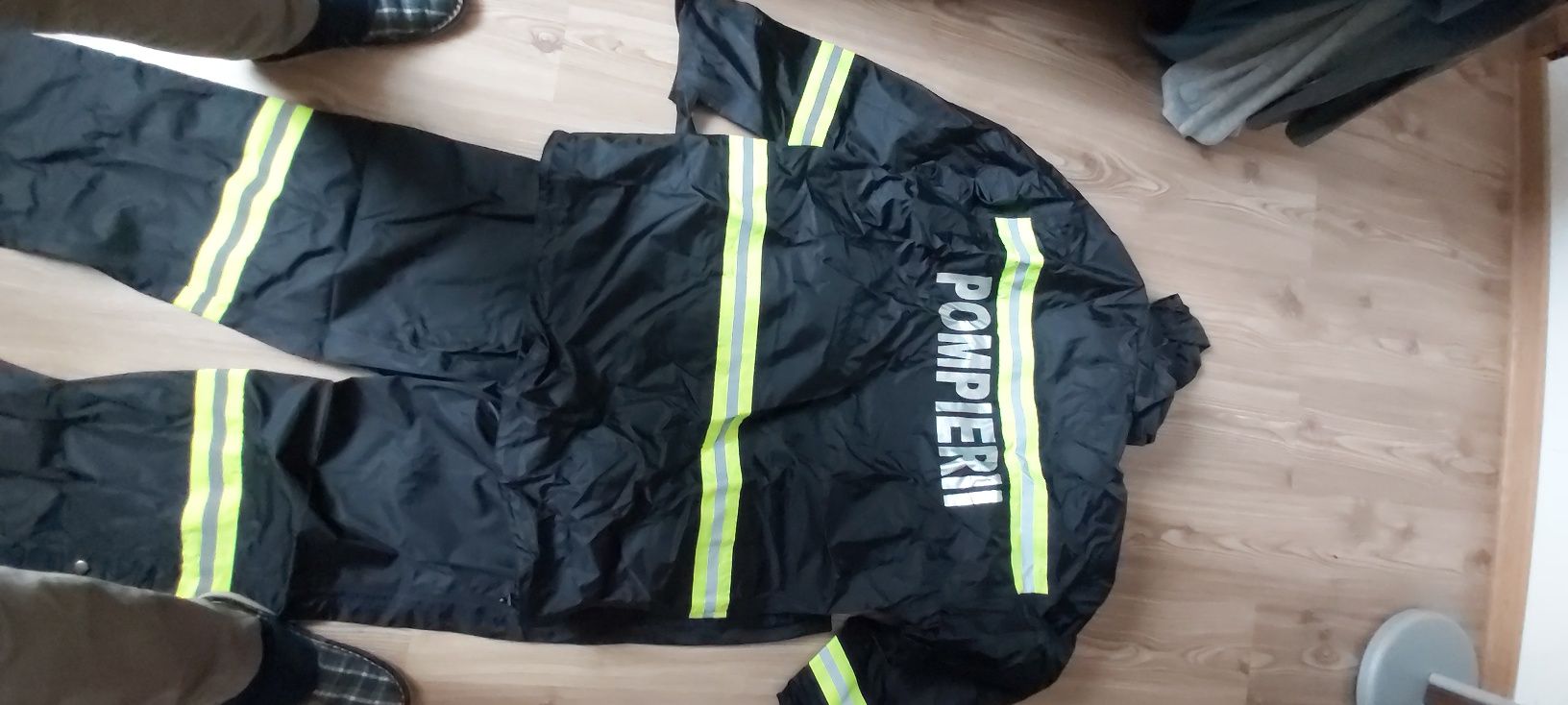 Costum, tinuta intemperii pompieri IGSU