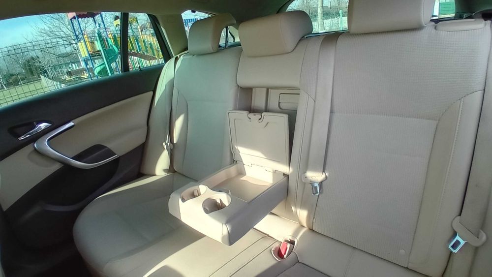 Opel insignia 2.0 130cp