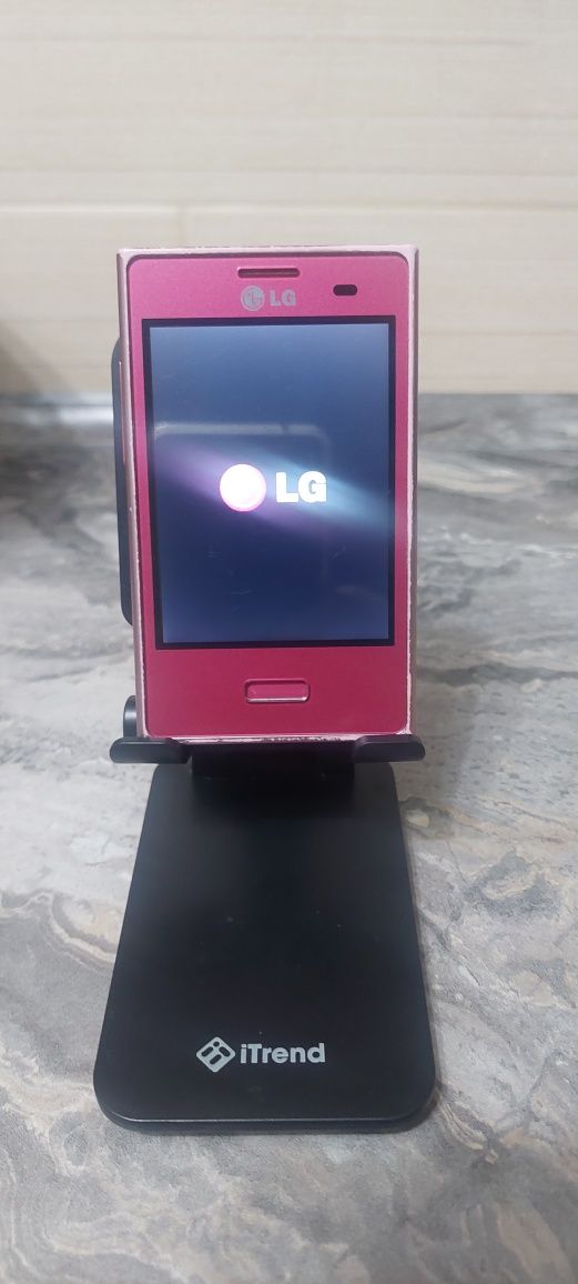 Vind Telefon LG E 400 ,Decodat