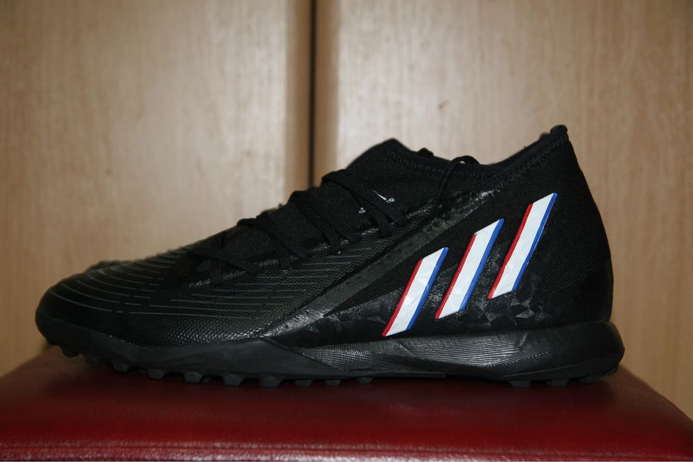 Adidasi Fotbal Adidas Predator