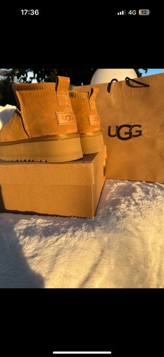 Cizme Ugg clasic mini