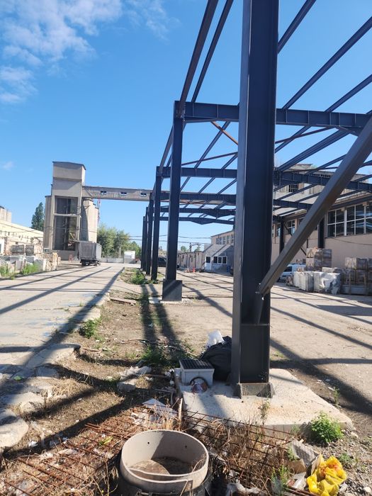 Vând HALA metalică