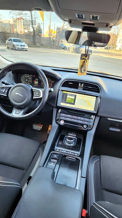 Jaguar F-Pace R-Sport - 2.0d - 180 CP - An 2019 - AWD - Euro 5 -