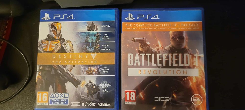 Playstation 4 slim 500GB с 1 контролер и 2 игри
