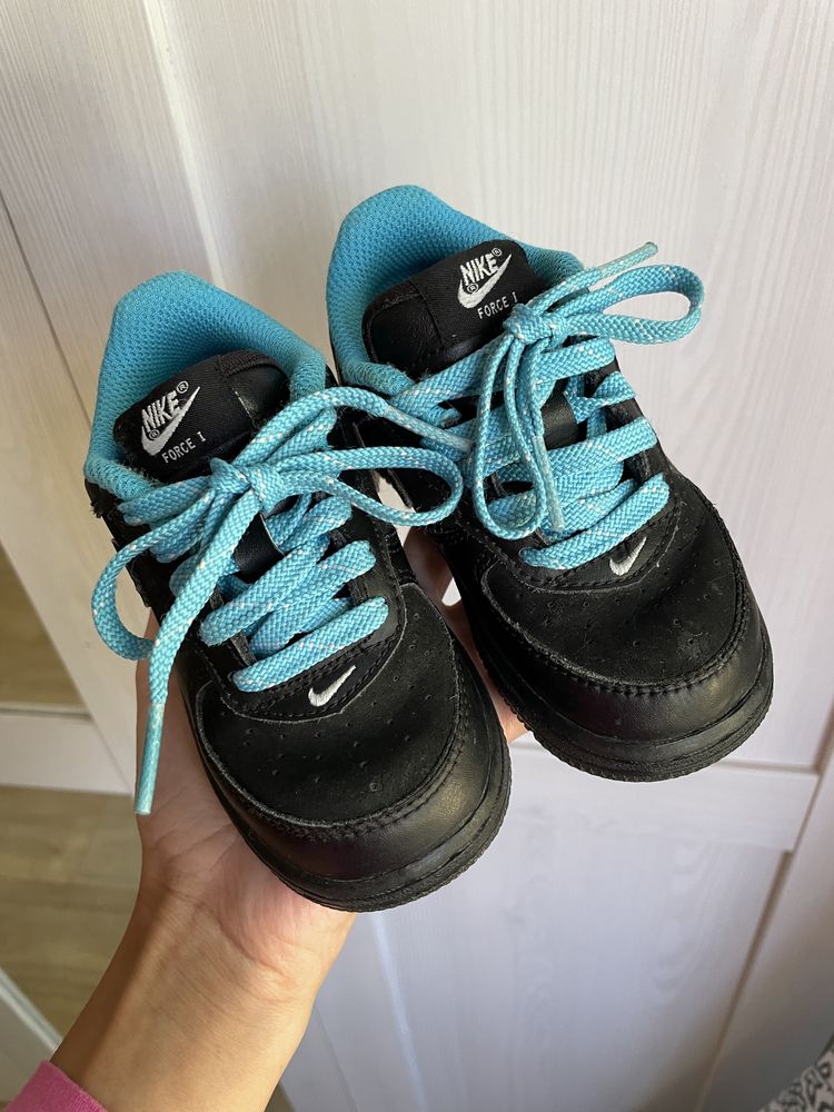 Детски обувки / маратонки Nike, номер 22