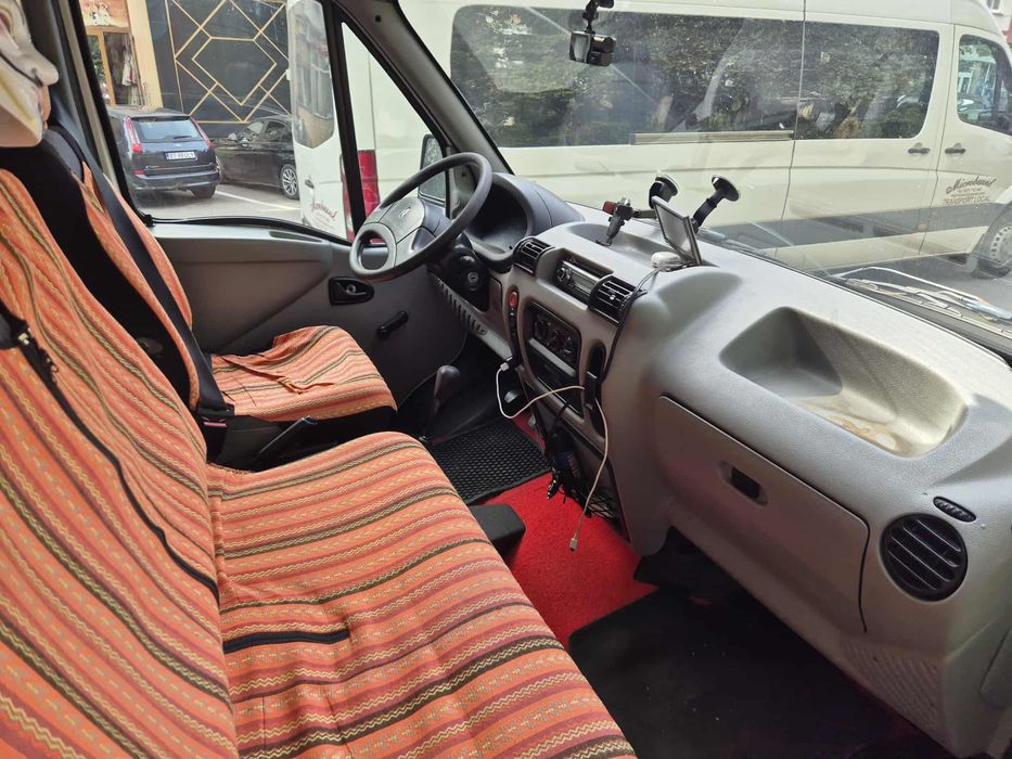 Dubă Reno 2002  funcționabilă merge perfect niciun defect la bord