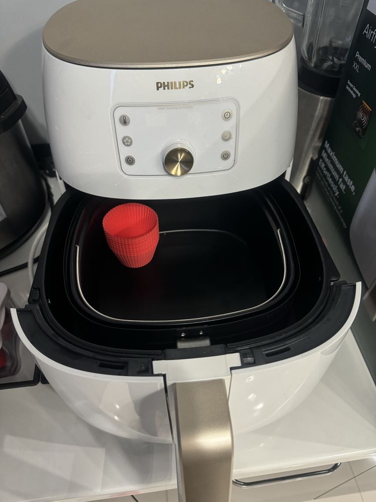 Фритюрник без мазнина Philips Airfryer XXL HD9870/20