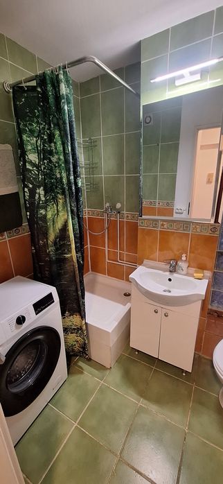 Inchiriez garsoniera