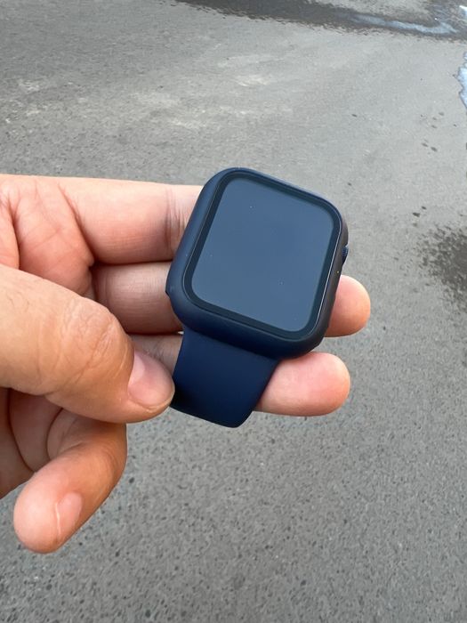 Apple Watch Series 6 (44mm, Aluminum Case, Ion-X Glass)