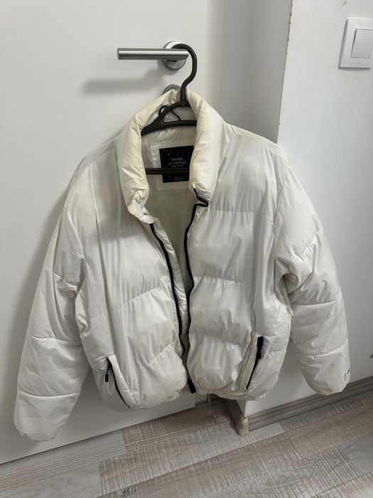 Geaca bershka potrivita de sezon