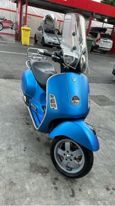 Piaggio Vespa 125 GTS