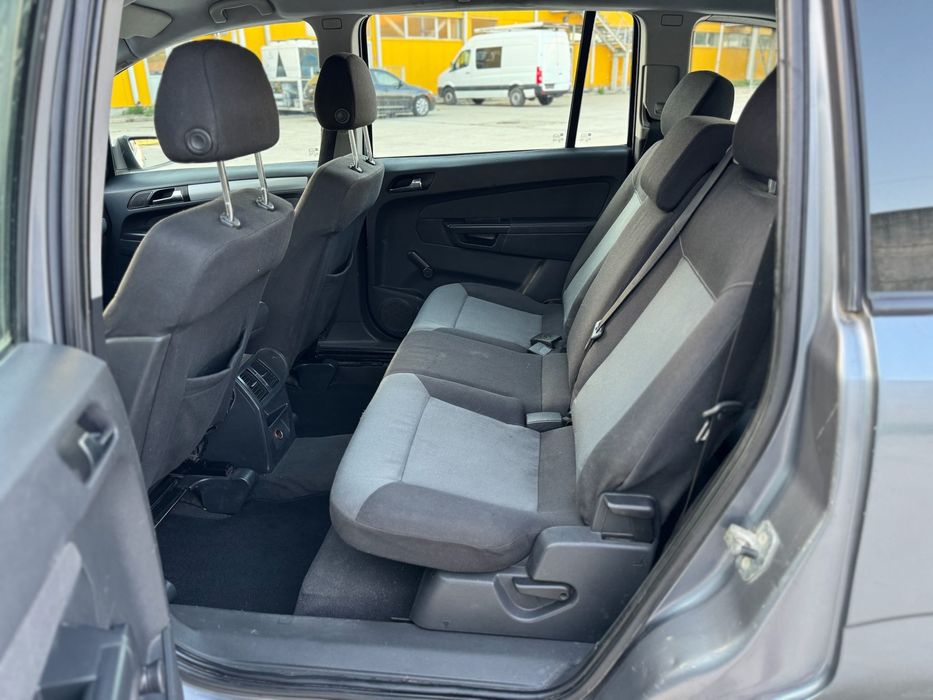 Opel Zafira 1.9 Diesel 7 Locuri 120 C.P 6 Trepte
