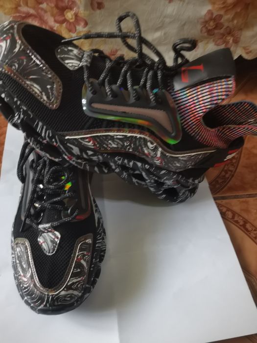 Adidași de sport usori