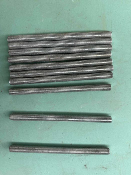 40 броя Шпилки размер М14х200мм