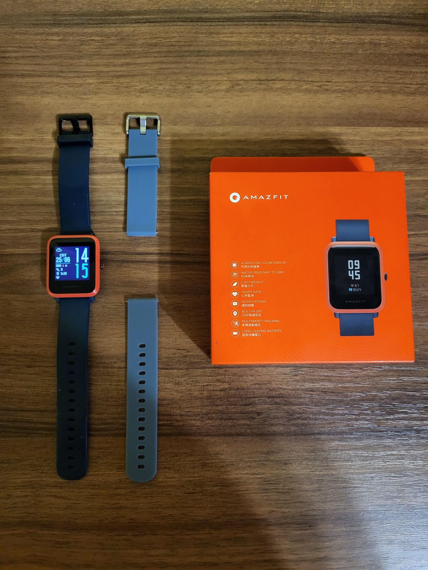 Продам умные фитнес часы amazfit bip s