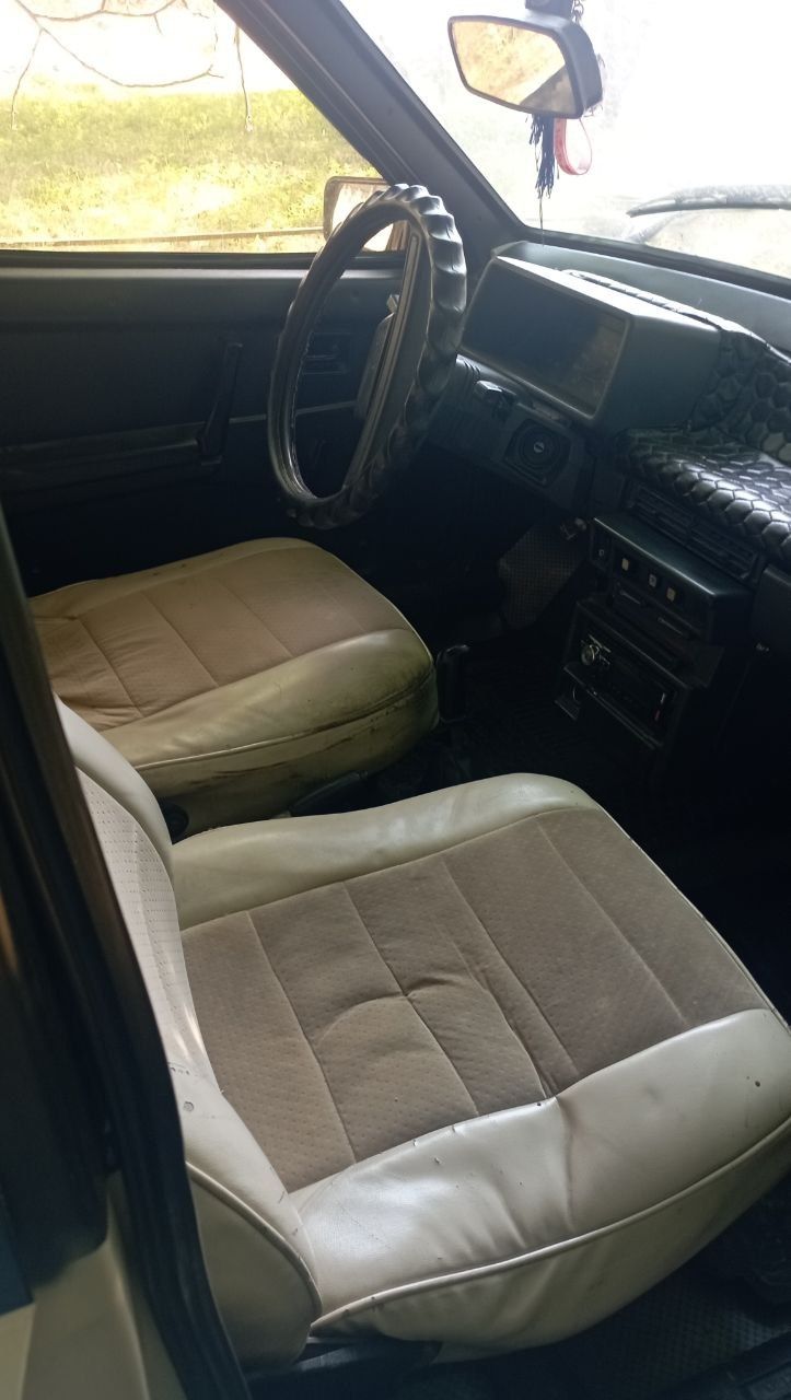 Lada 2109 sotiladi