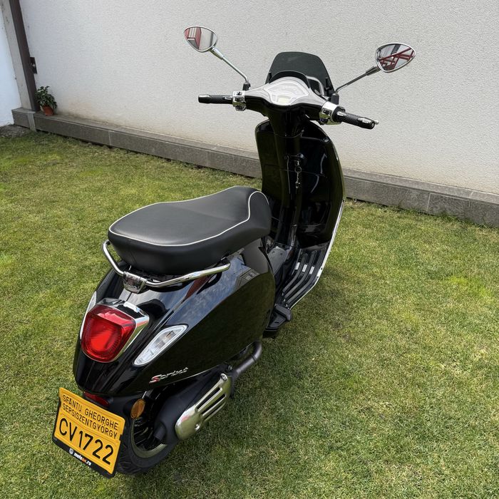 Vespa Sprint 50cc (2023)