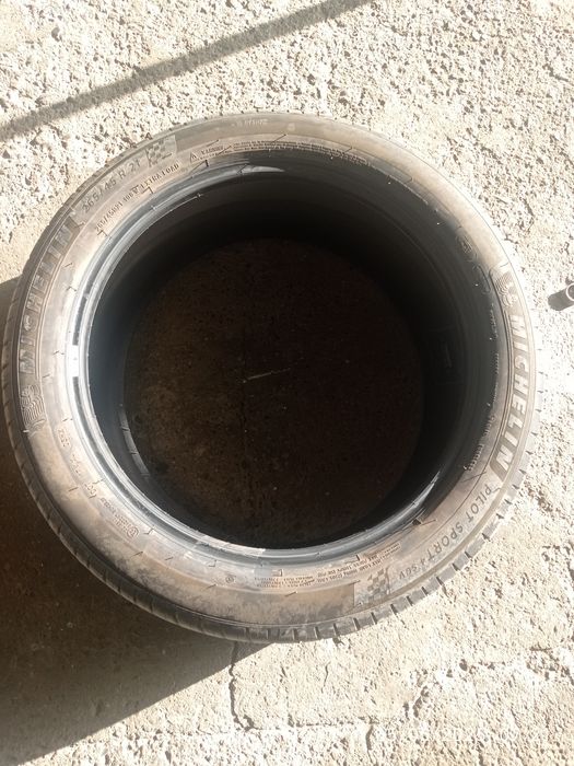 MECHELEN Balon Sotiladi