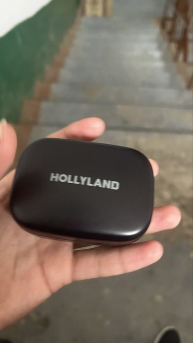 Продам микрофон (HOLLYLAND)