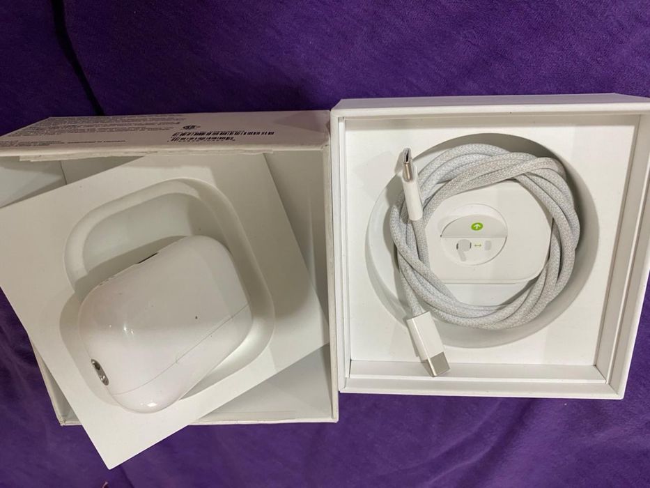 AirPods (2rd Generation)