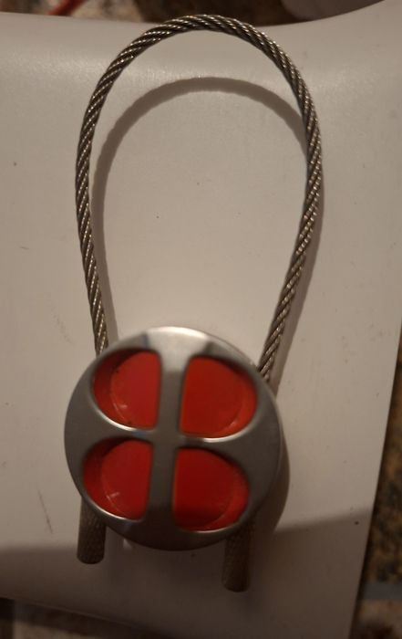 De vanzare un breloc original Ferrar