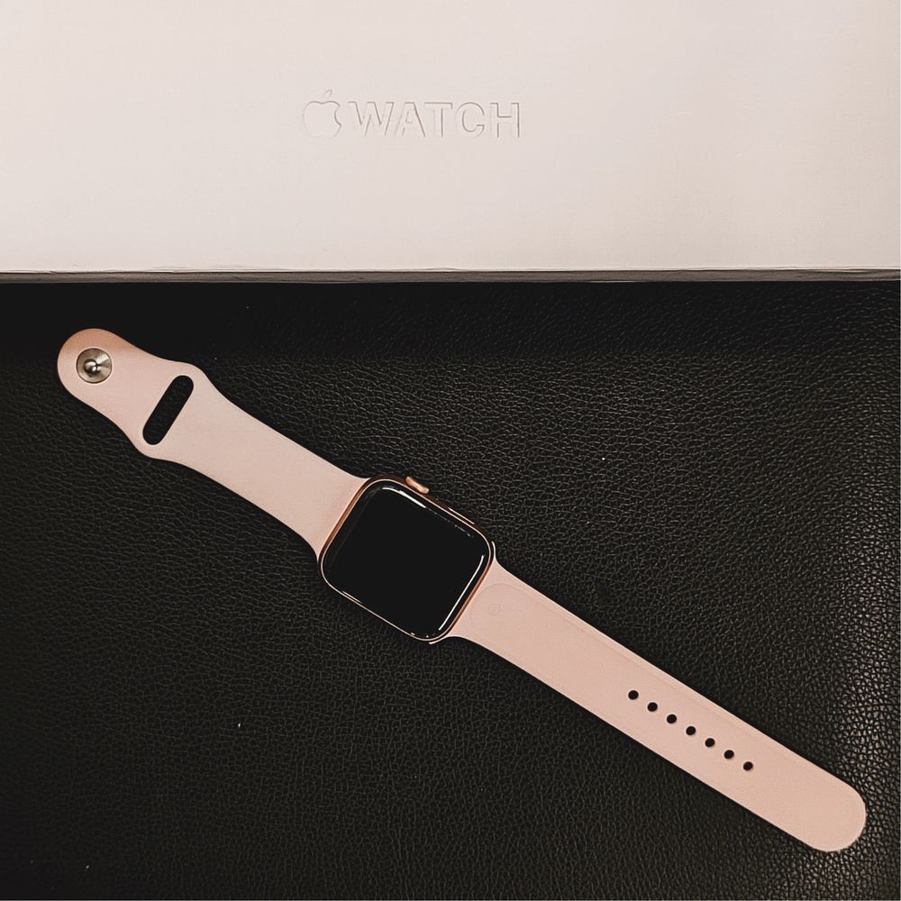 Apple watch Se 40mm в идеальном состоянии,гарантия