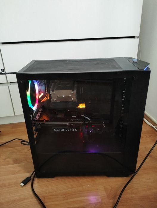 Vând unitate PC GT force 3070ti procesor i710900