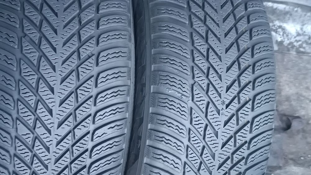 215/55/17 Nokian Дот 1823